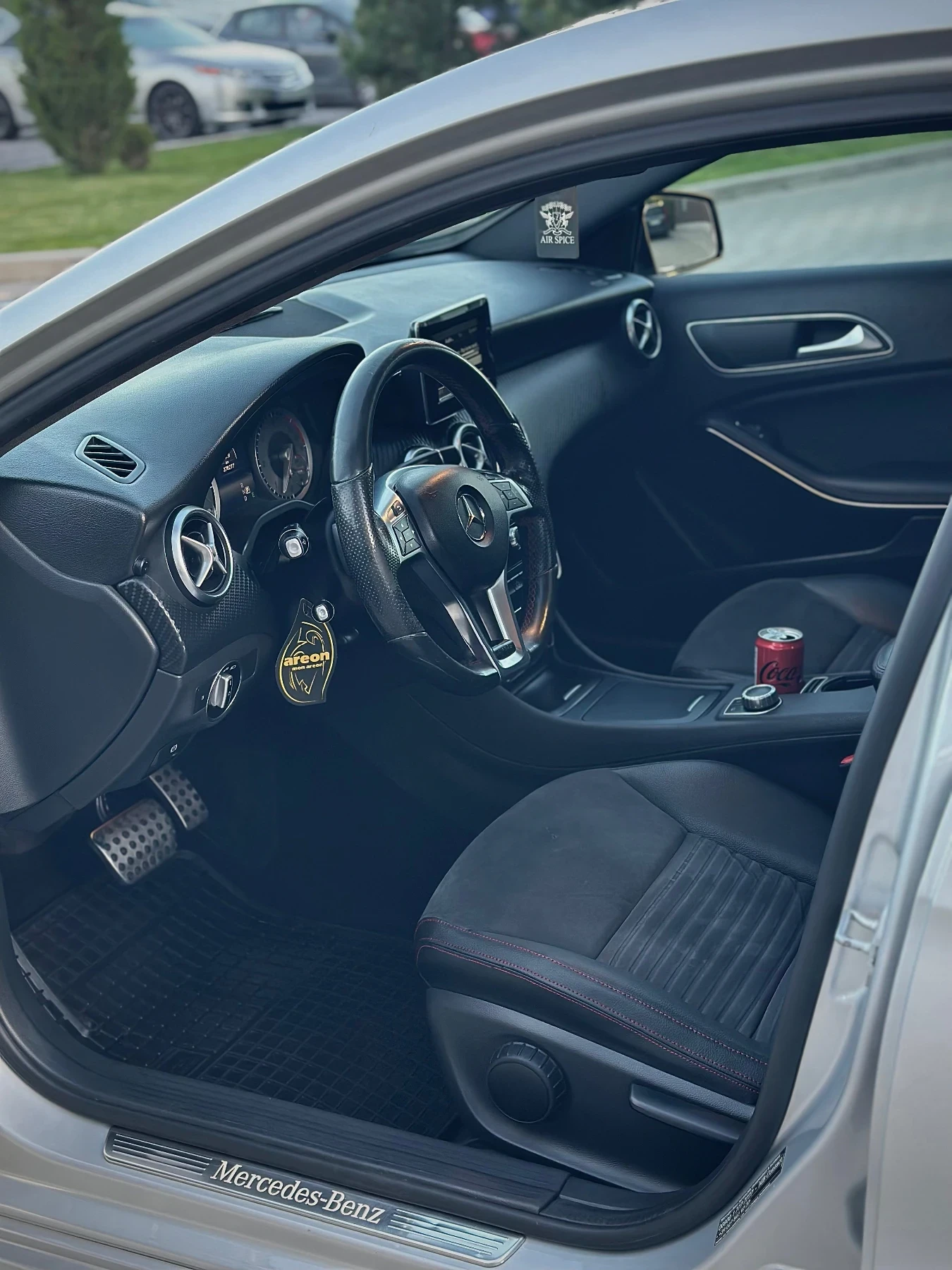 Mercedes-Benz A 200 Amg Line, снимка 9 - Автомобили и джипове - 56412108