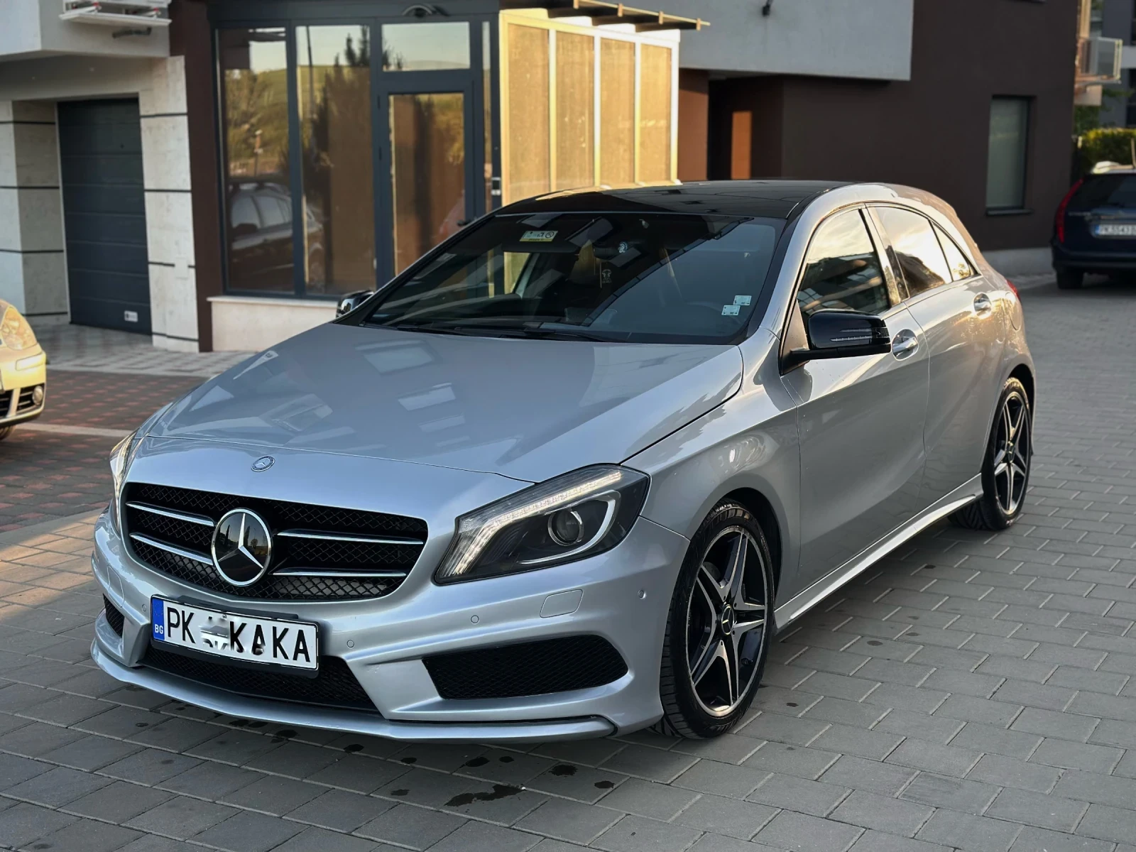 Mercedes-Benz A 200 Amg Line, снимка 2 - Автомобили и джипове - 56412108