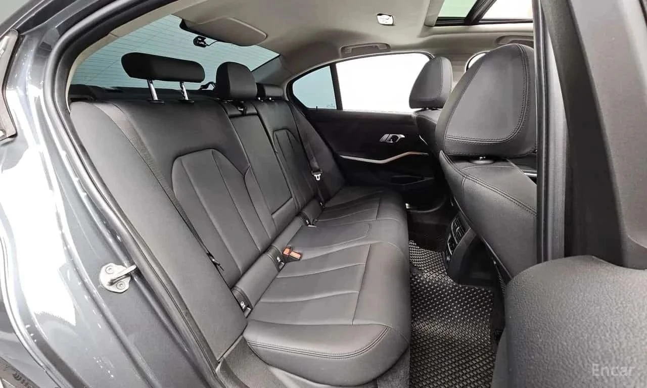 BMW 320, снимка 11 - Автомобили и джипове - 56716737