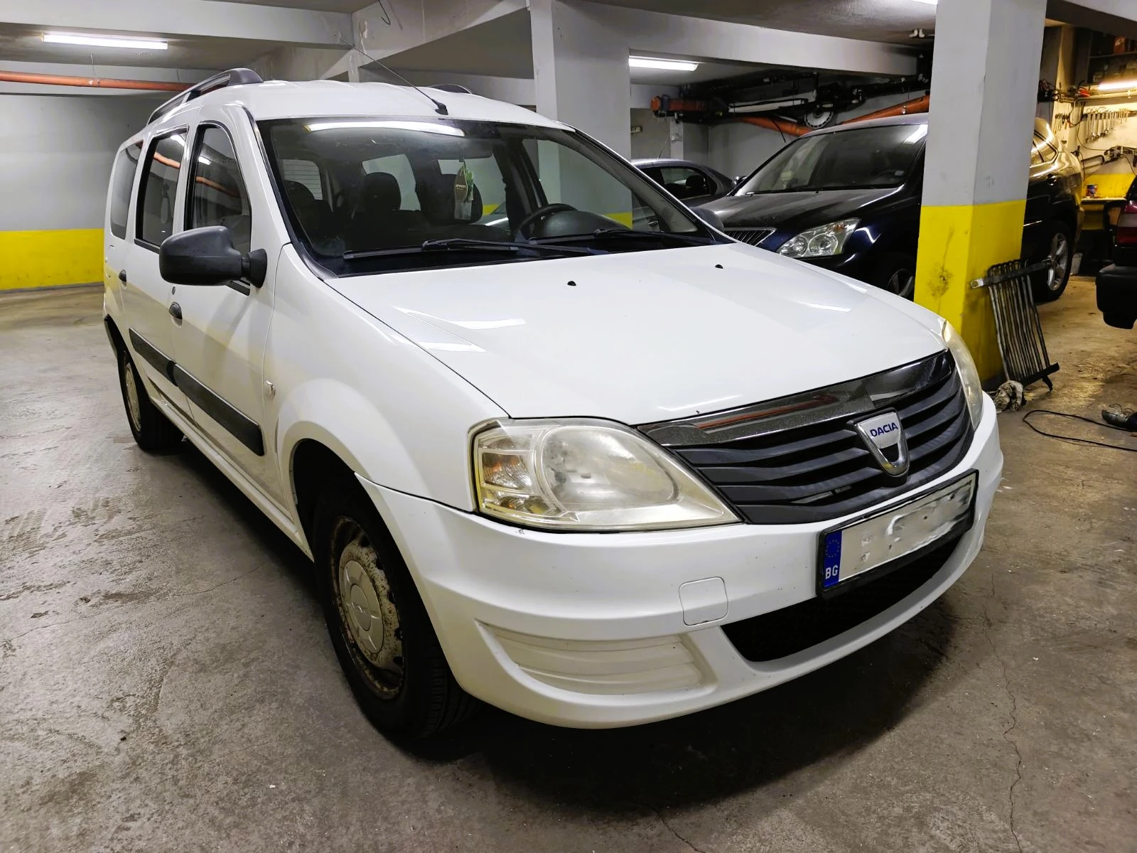 Dacia Logan, снимка 7 - Автомобили и джипове - 56738095
