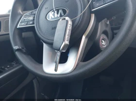 Kia Sportage 2.4L I-4 DI, DOHC, VVT, 181HP Front Wheel Drive, снимка 11