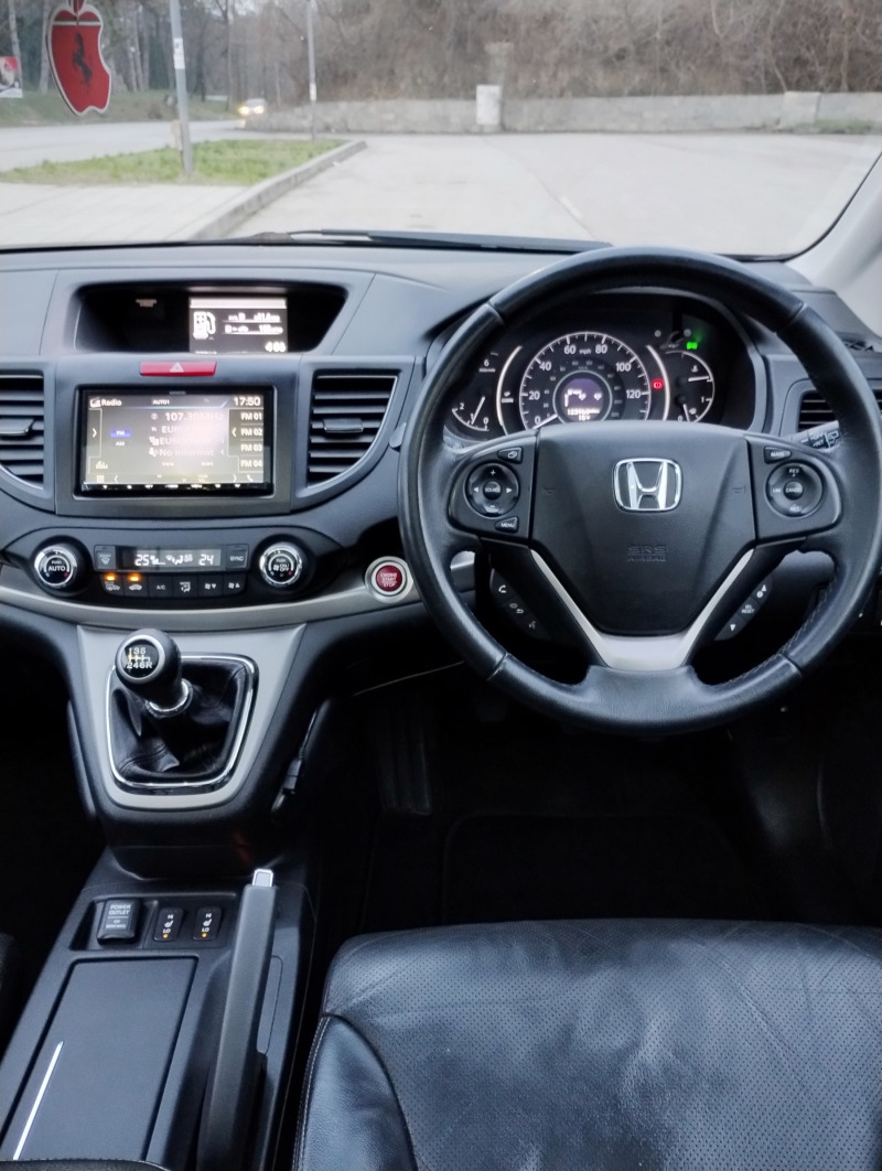 Honda Cr-v 2.2 DTEC*Pano*Bixenon*, снимка 8 - Автомобили и джипове - 45811402