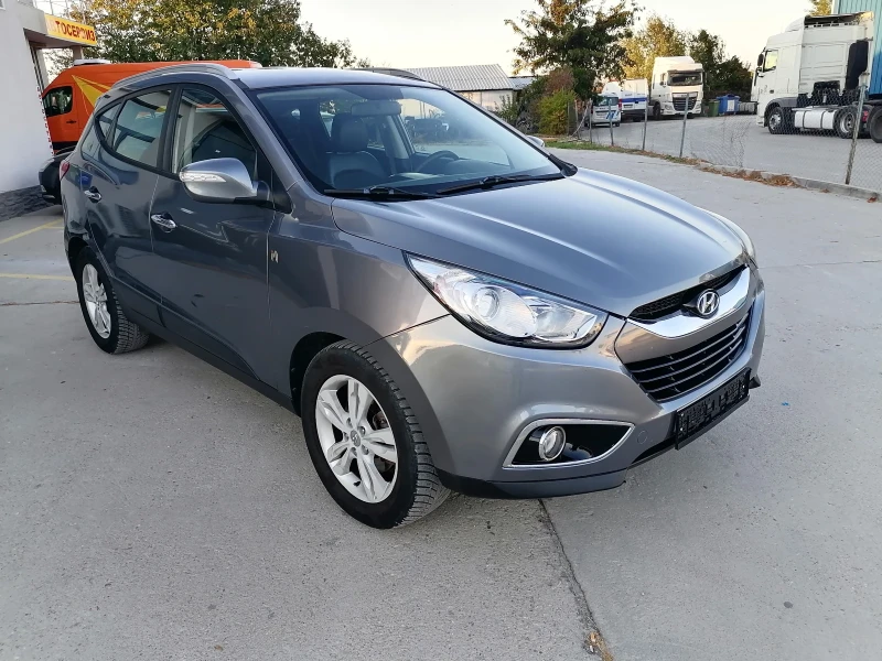 Hyundai IX35 4х4 , снимка 8 - Автомобили и джипове - 47609866