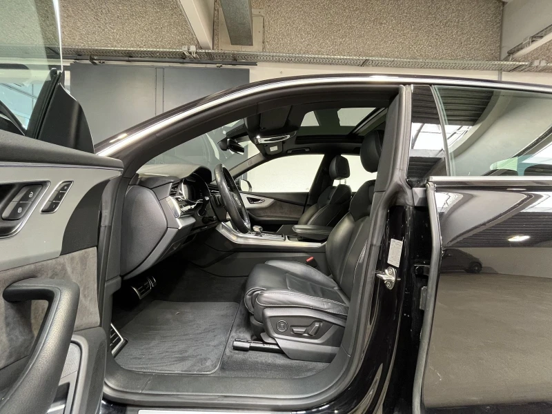Audi Q8 286HP/S-LINE/SOFTCLOSE/HUD/MATRIX/NAVI/360/204v, снимка 10 - Автомобили и джипове - 49828095