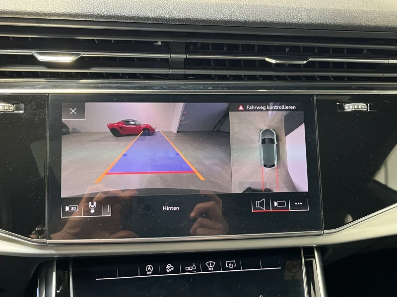Audi Q8 286HP/S-LINE/SOFTCLOSE/HUD/MATRIX/NAVI/360/204v, снимка 15 - Автомобили и джипове - 49828095