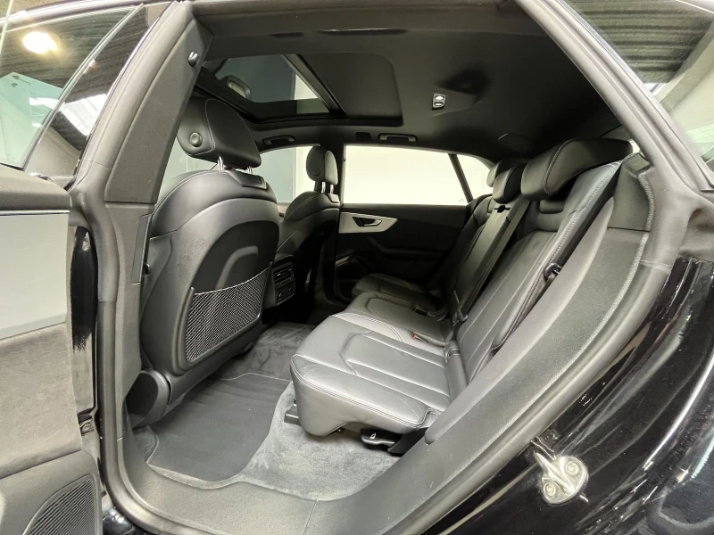 Audi Q8 286HP/S-LINE/SOFTCLOSE/HUD/MATRIX/NAVI/360/204v, снимка 12 - Автомобили и джипове - 49828095