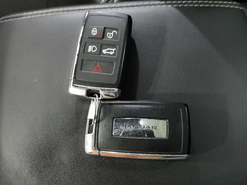 Jaguar F-PACE R-Dynamic S P250, снимка 11 - Автомобили и джипове - 53480267