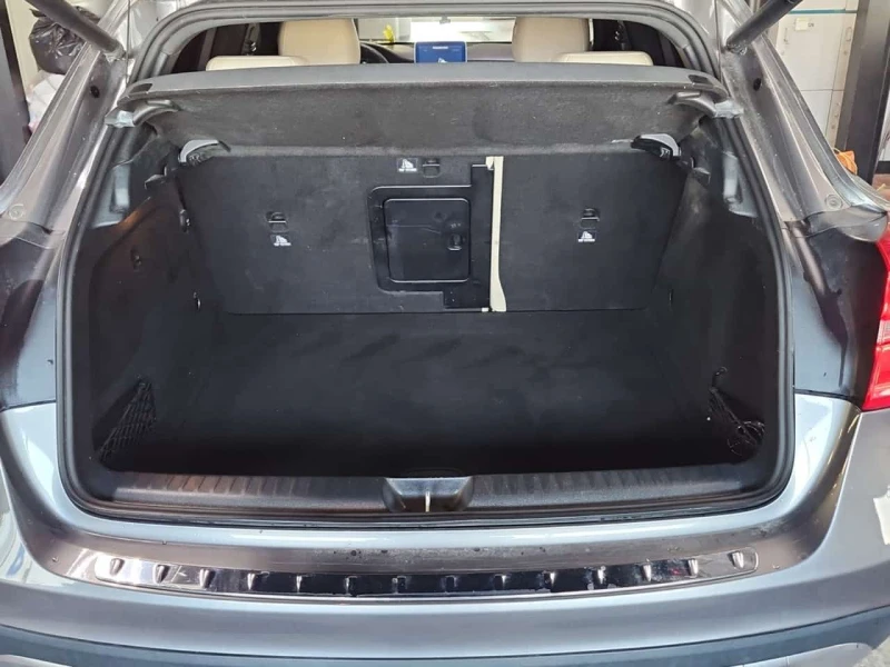 Mercedes-Benz GLA 250  CARFAX /Кожа/Подгрев/Навигация, снимка 12 - Автомобили и джипове - 53570999