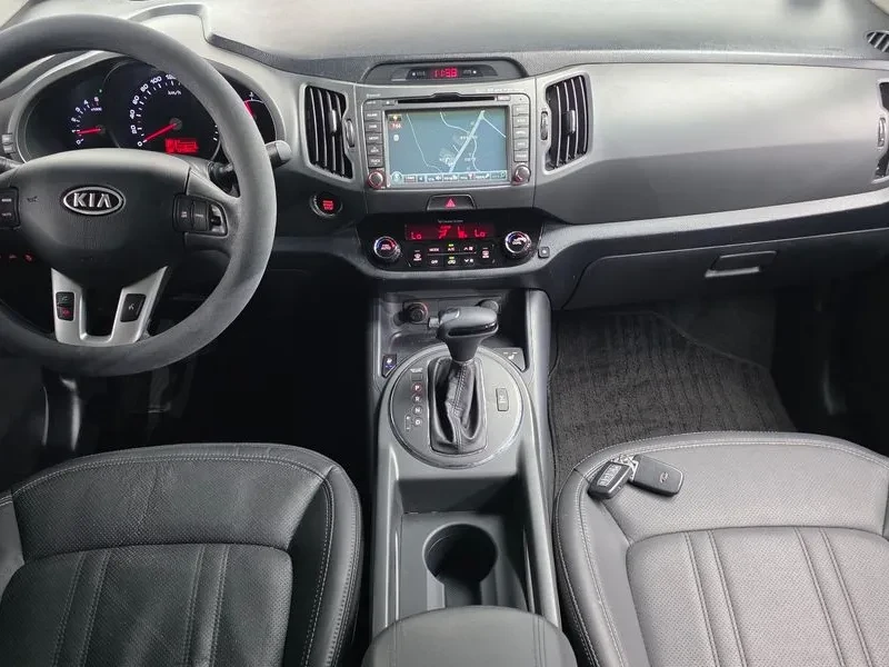 Kia Sportage 2.0 4WD - изображение 7