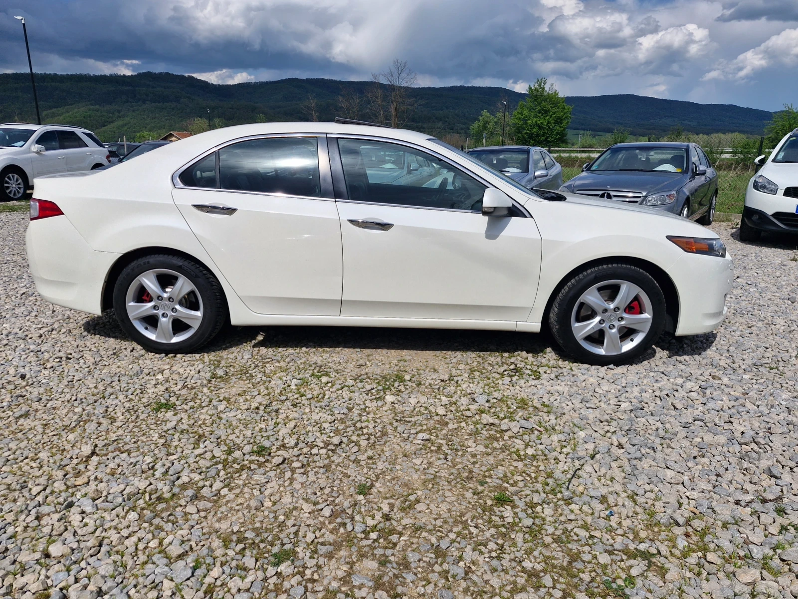 Honda Accord 2, 4* AC* PDC* XENON* КОЖА* AUT* F1* TUV  - изображение 6