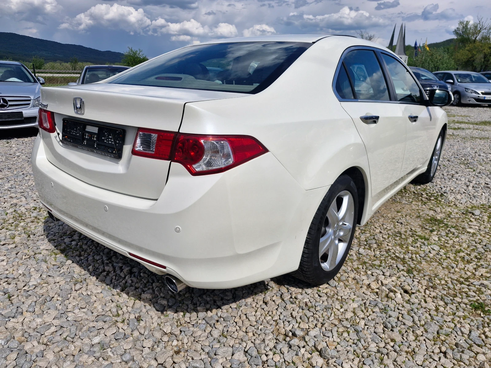 Honda Accord 2, 4* AC* PDC* XENON* КОЖА* AUT* F1* TUV  - изображение 5