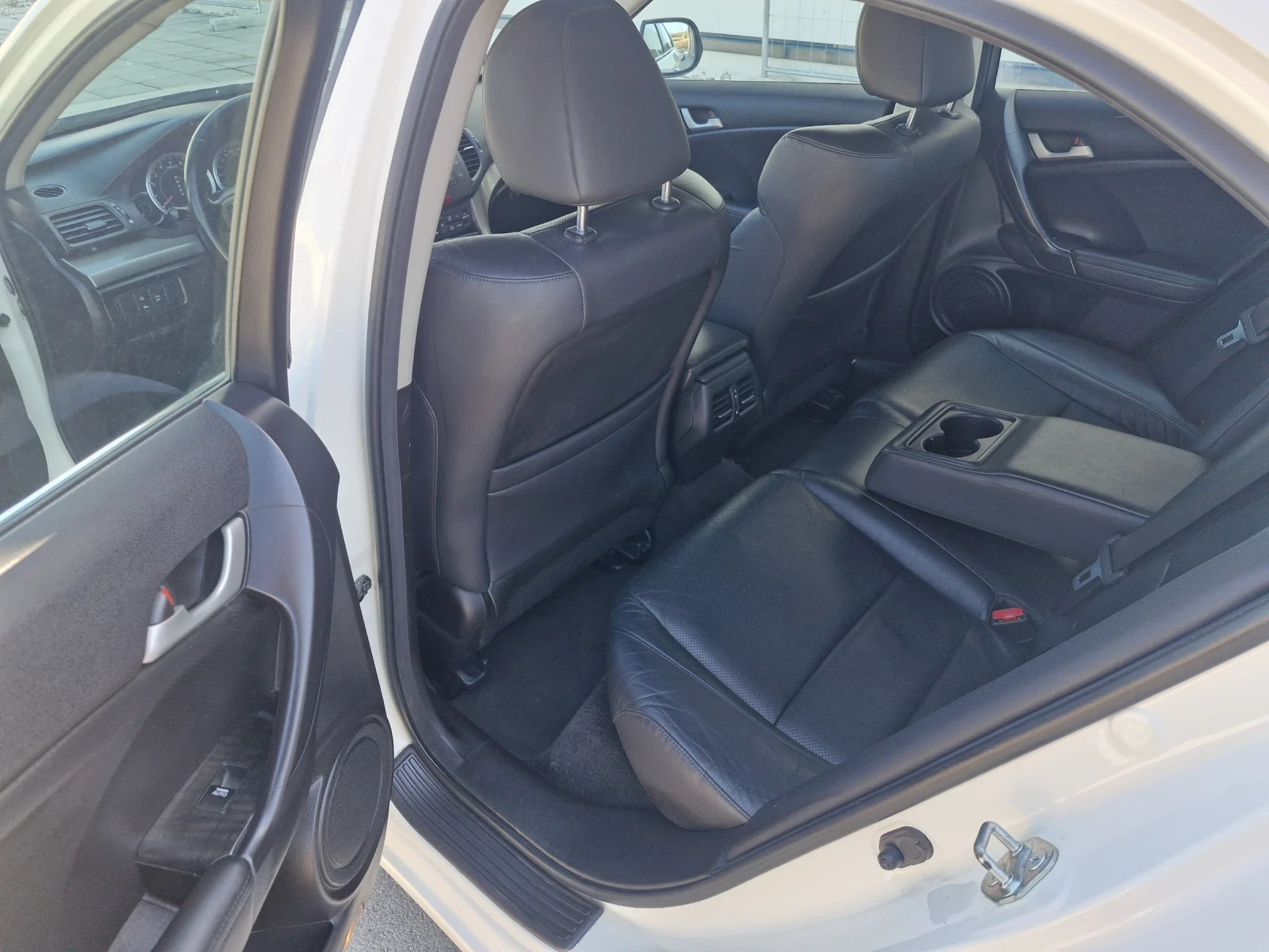 Honda Accord 2, 4* AC* PDC* XENON* КОЖА* AUT* F1* TUV  - изображение 10