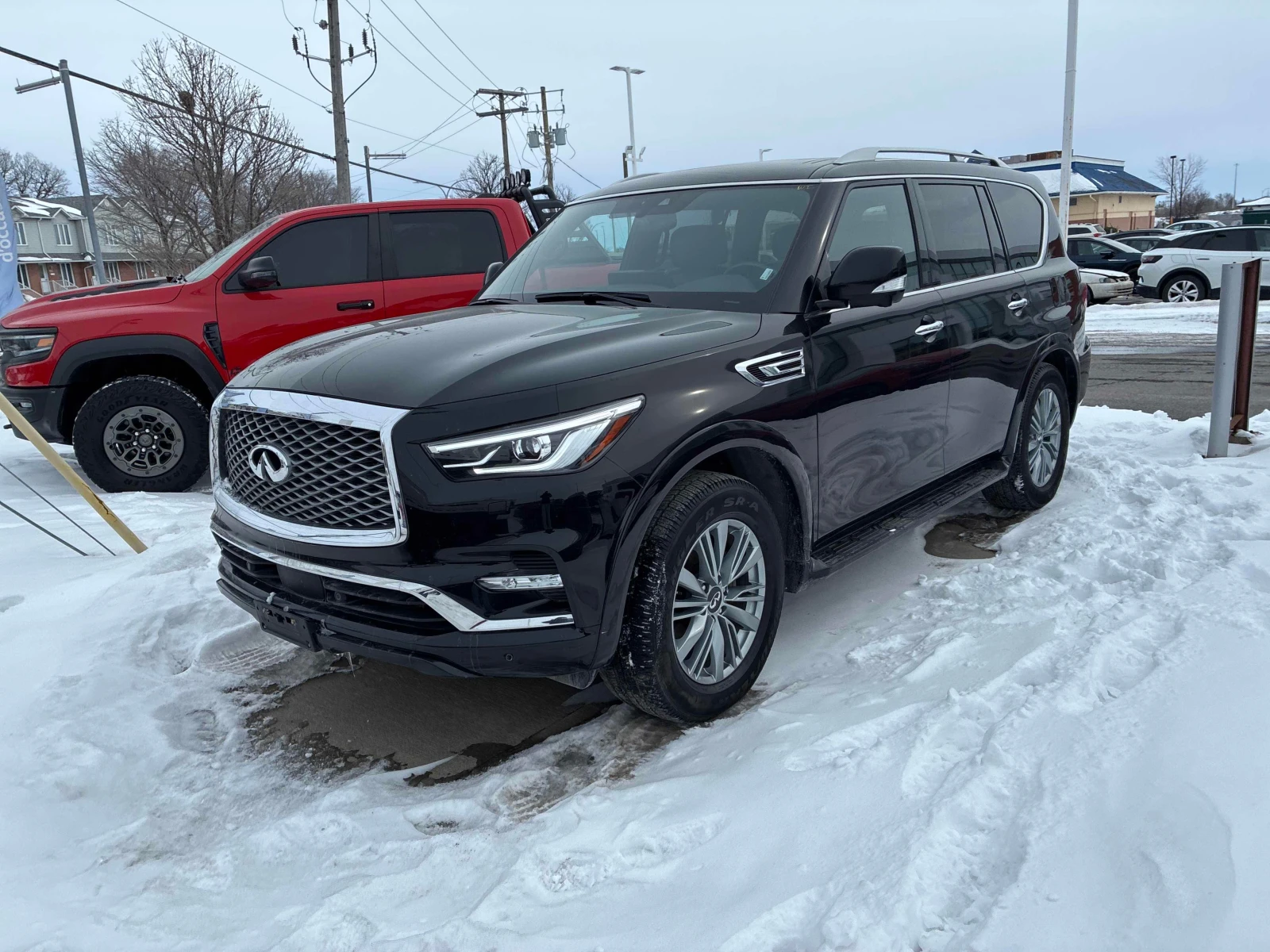 Infiniti QX80 * LUXE 7 Passenger * CARFAX * ���� �� �� | Mobile.bg � ����������� 1