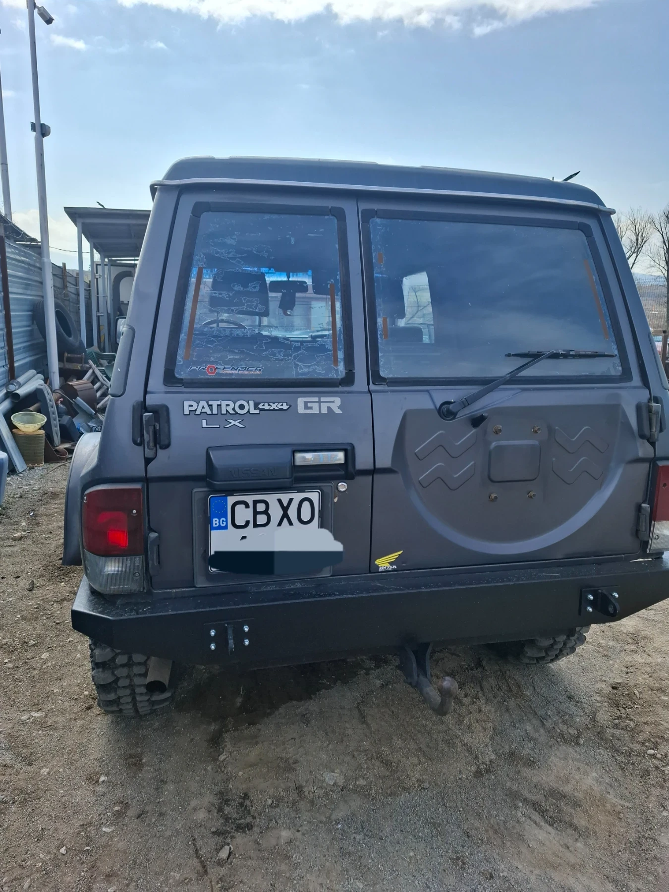 Nissan Patrol Y 60, снимка 2 - Автомобили и джипове - 53858851