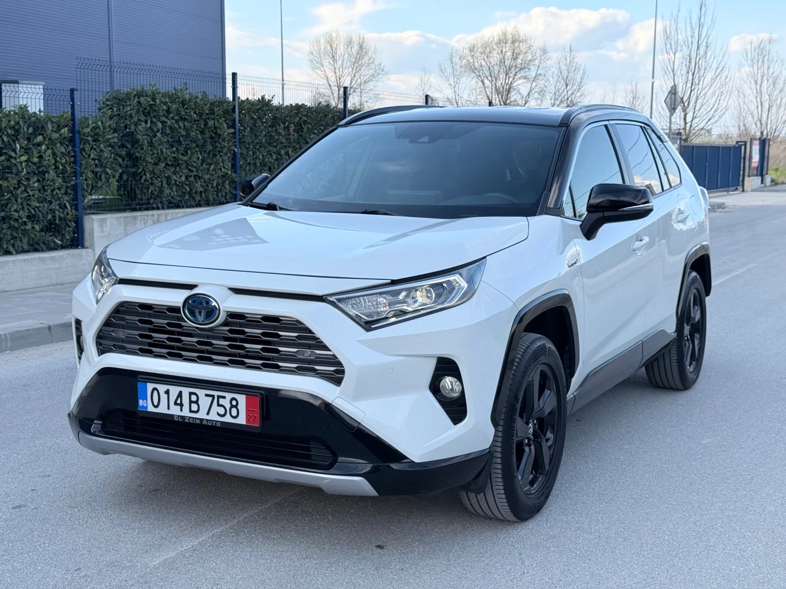Toyota Rav4 2.5 218�.�. HYBRID* LED* STYLE* ��������* ������� | Mobile.bg � ����������� 1