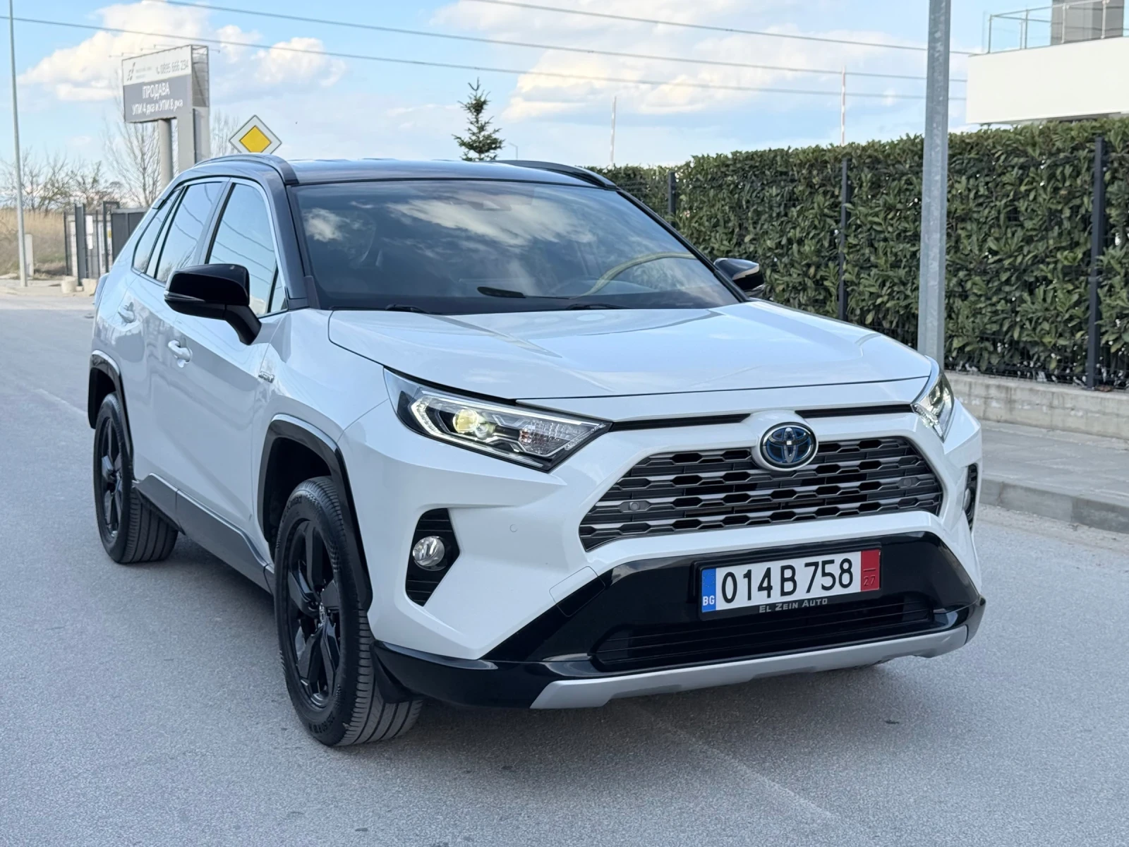Toyota Rav4 2.5 218�.�. HYBRID* LED* STYLE* ��������* ������� | Mobile.bg � ����������� 2