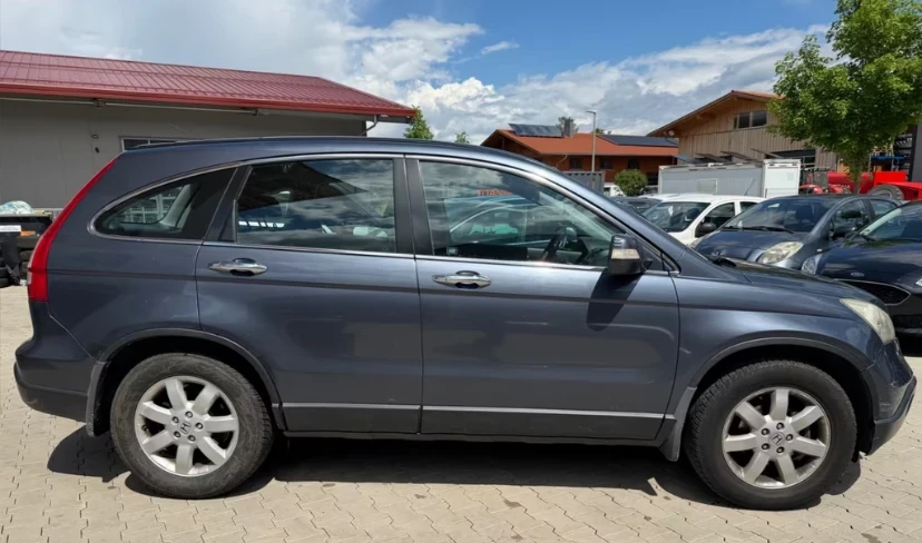 Honda Cr-v 2.0 Vtec 4x4 Elegance Ляв волан!, снимка 3 - Автомобили и джипове - 54875133