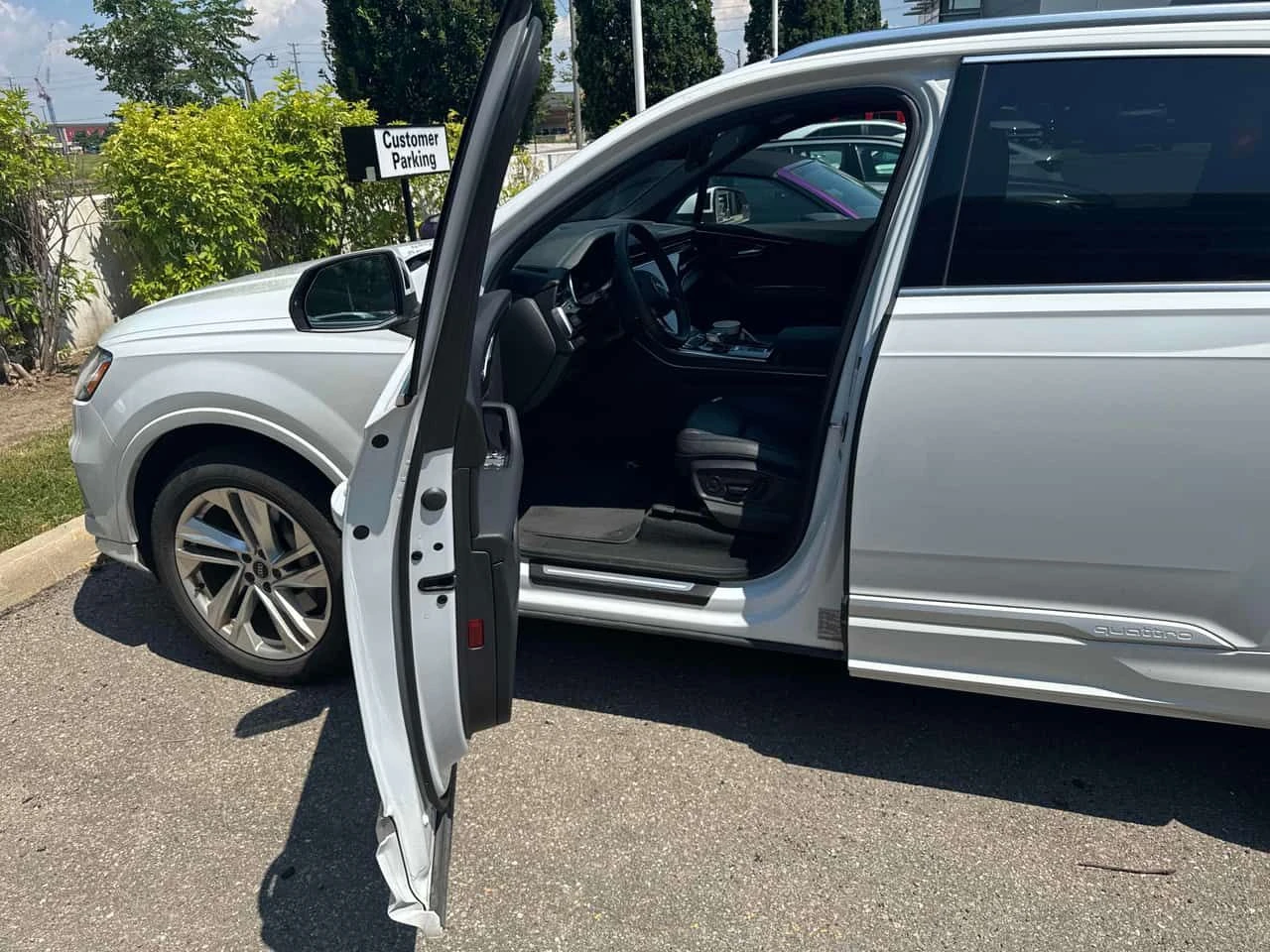 Audi Q7 * Komfort * CARFAX * ЦЕНА ДО БГ, снимка 4 - Автомобили и джипове - 55245527
