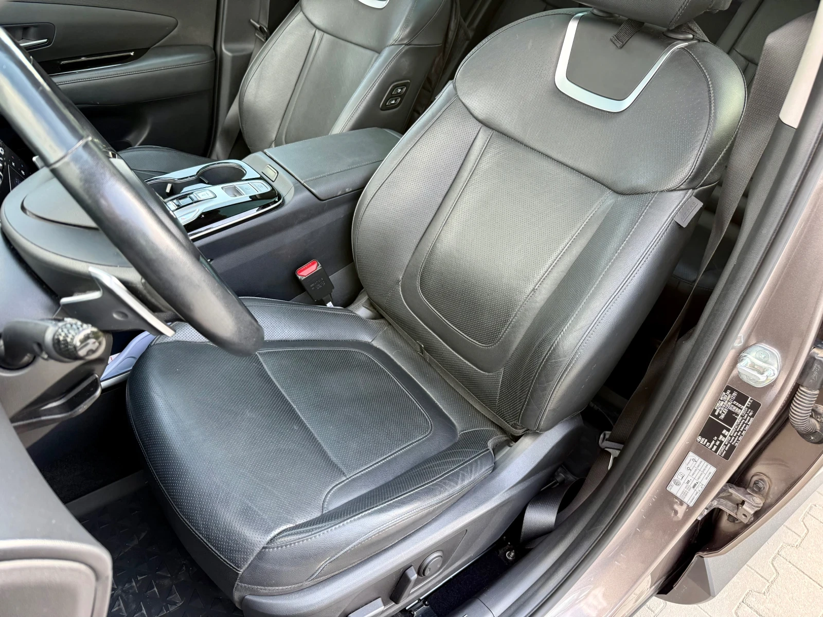 Hyundai Tucson 1.6 PLUG IN HYBRID, снимка 10 - Автомобили и джипове - 55630547