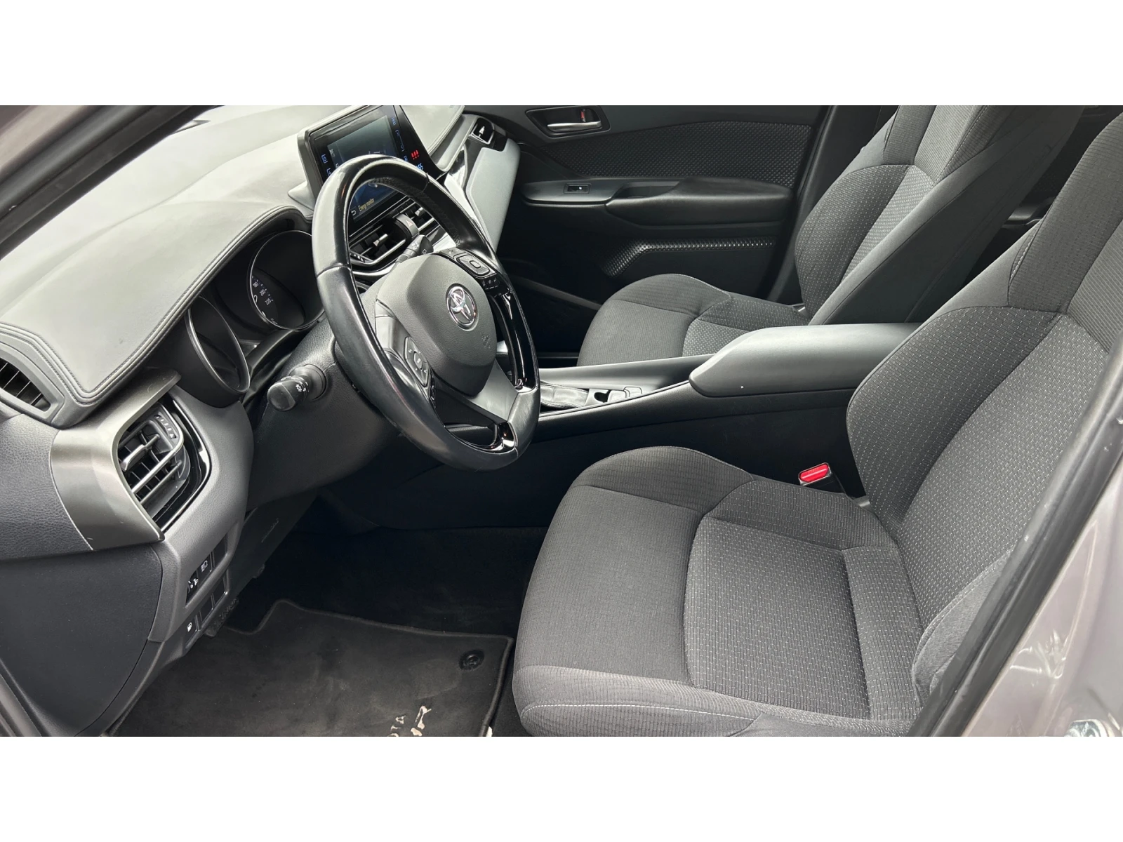 Toyota C-HR Месечна вноска от 258  , снимка 12 - Автомобили и джипове - 55749141