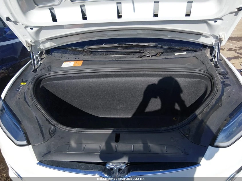 Tesla Model X 100D AWD, снимка 10 - Автомобили и джипове - 55893517