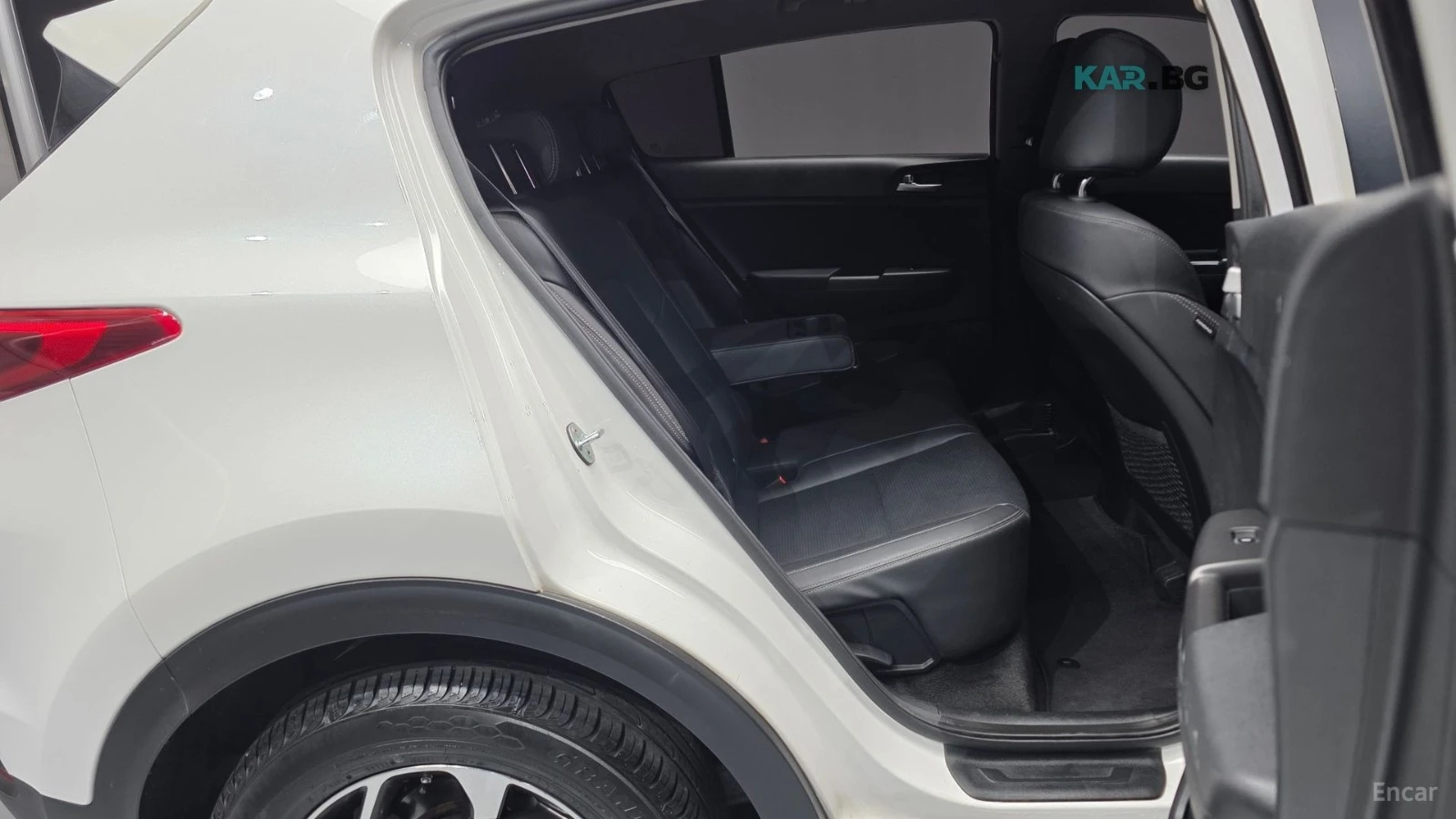 Kia Sportage ОБДУХВАНЕ* ПОДГРЕВ* КАМЕРА* СЛЕД НА ЛЕНТИ* , снимка 11 - Автомобили и джипове - 56290919