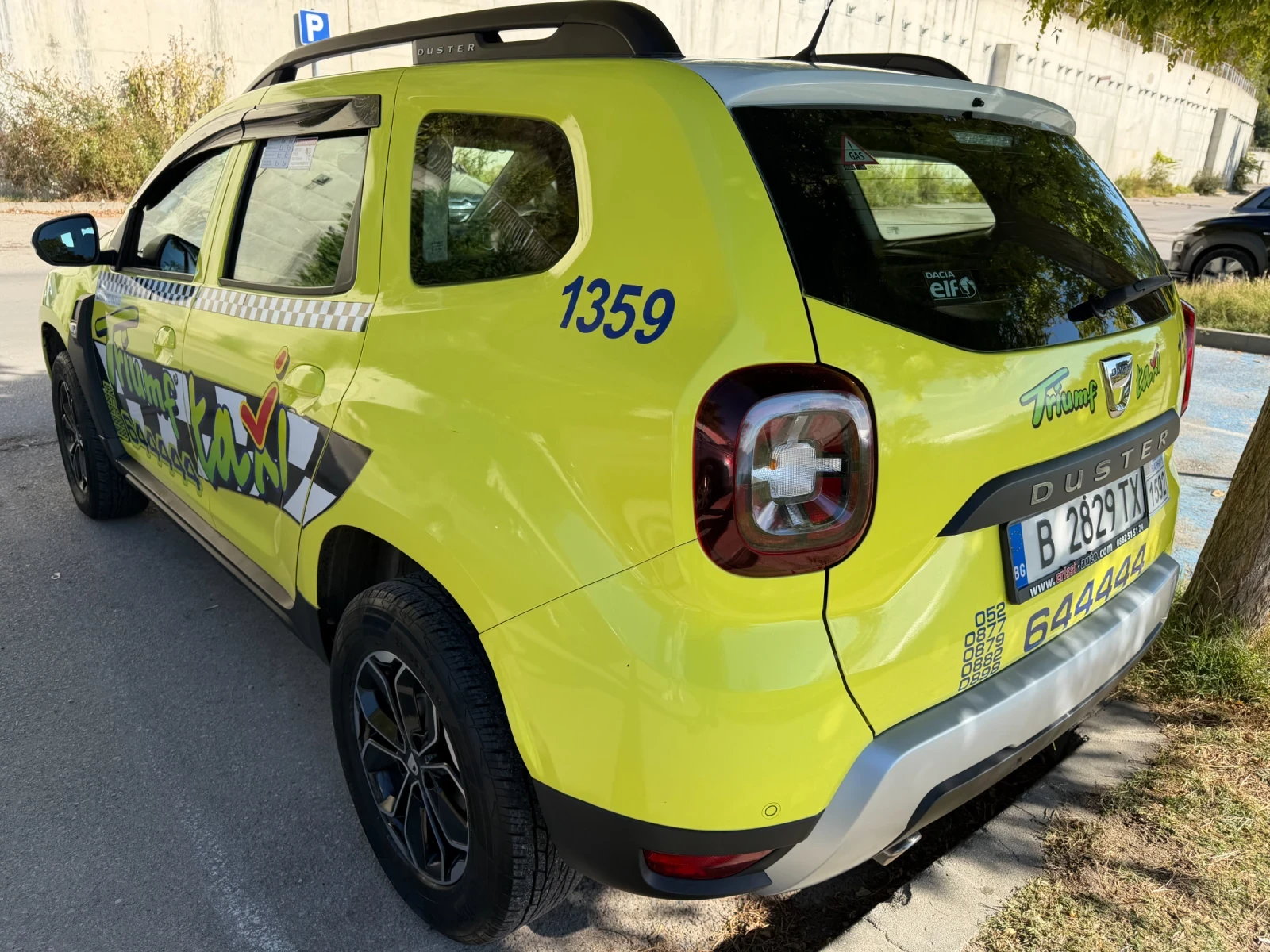 Dacia Duster, снимка 4 - Автомобили и джипове - 56520716