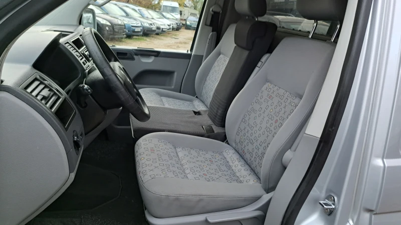 VW Transporter 1, 9 TDi 102кс. ТОП , снимка 9 - Бусове и автобуси - 52353752