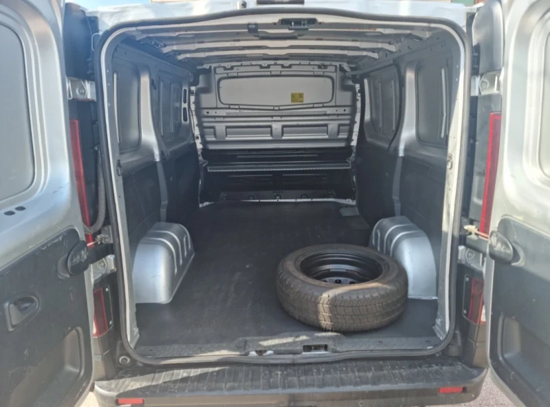 Renault Trafic 1.6 DCI, снимка 7 - Бусове и автобуси - 53090814