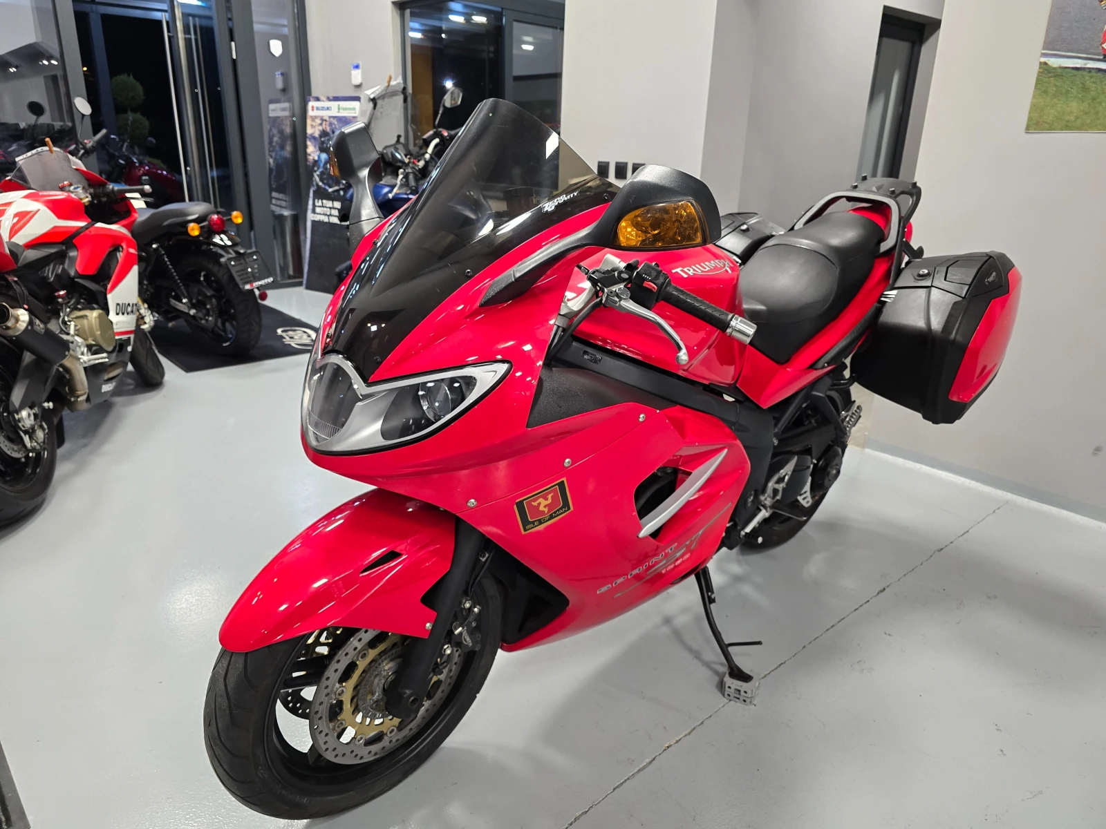 Triumph Sprint ST 1050ie, 126к.с., 2010г.! - изображение 6