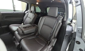Honda Odyssey * ПОДГРЕВ* ОБДУХВАНЕ* КОЖА* ПАНОРАМА* FULL* КРАЙНА, снимка 9