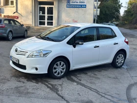 Toyota Auris Facelift 6 скорости, снимка 2