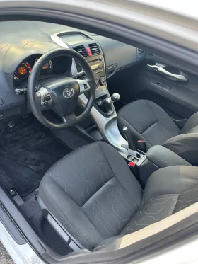 Toyota Auris Facelift 6 скорости, снимка 8