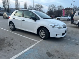 Toyota Auris Facelift 1.33 VVT-I, снимка 2