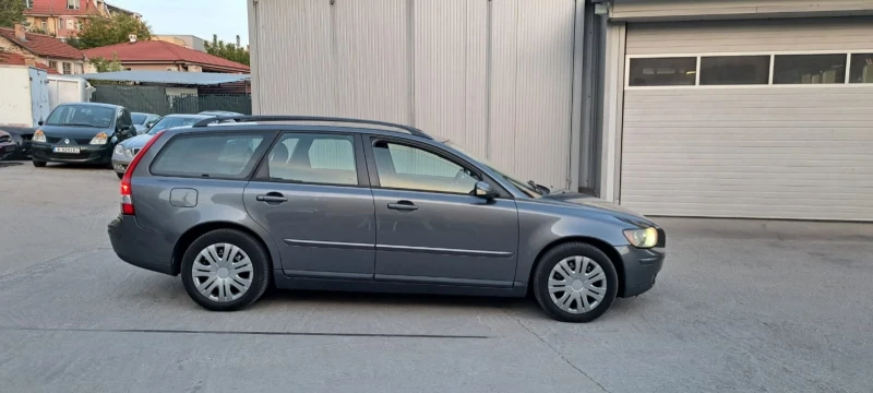 Volvo V50, снимка 2 - Автомобили и джипове - 47644186