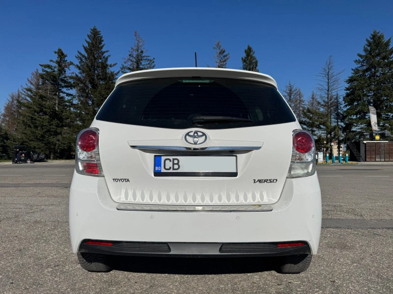 Toyota Verso, снимка 4 - Автомобили и джипове - 52474157