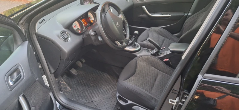Peugeot 308 2.0 HDI PANORAMA, снимка 9 - Автомобили и джипове - 51597625