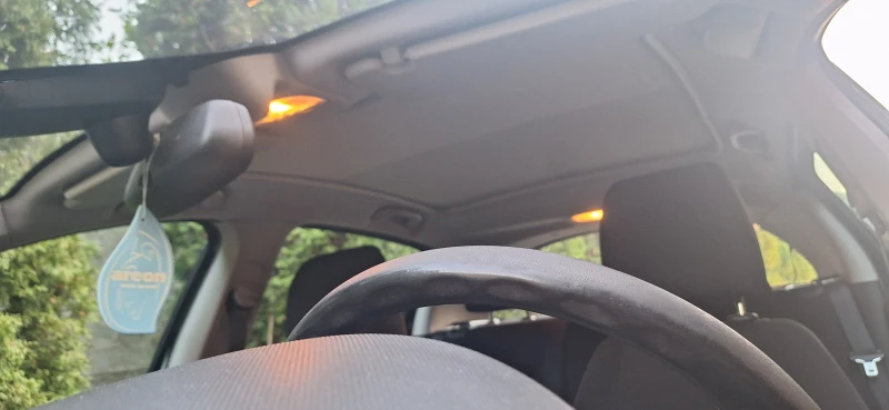 Peugeot 308 2.0 HDI PANORAMA, снимка 11 - Автомобили и джипове - 51597625