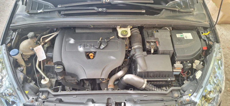 Peugeot 308 2.0 HDI PANORAMA, снимка 7 - Автомобили и джипове - 51597625