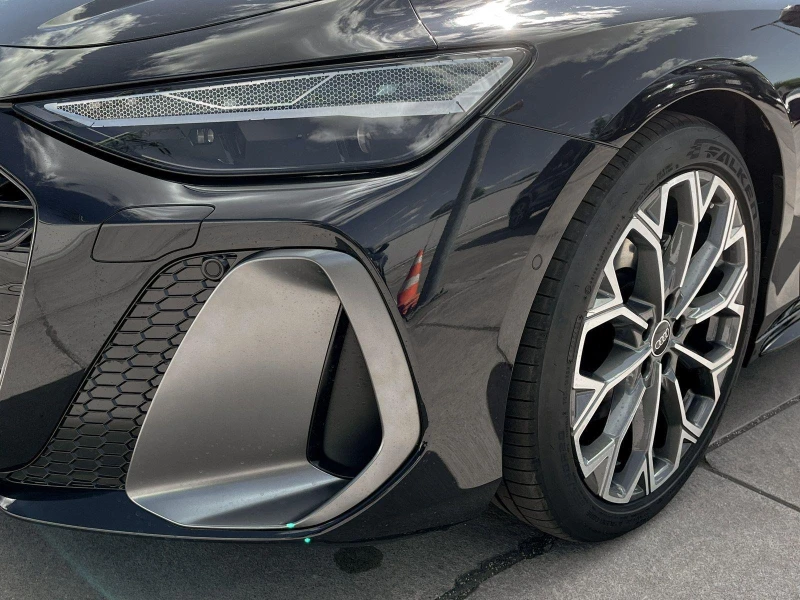 Audi A6 40 TFSI AVANT/NEW MODEL/S-LINE/MATRIX/CAMERA/, снимка 4 - Автомобили и джипове - 51806913