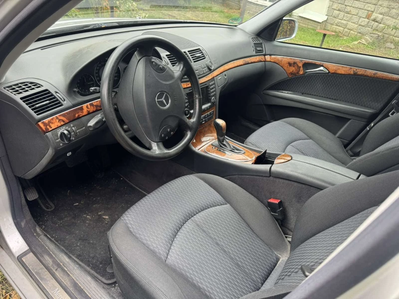 Mercedes-Benz E 350, снимка 3 - Автомобили и джипове - 52389179