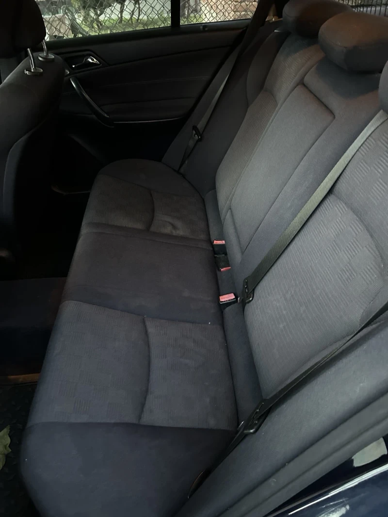 Mercedes-Benz C 220 2.2CDI, снимка 13 - Автомобили и джипове - 52915736
