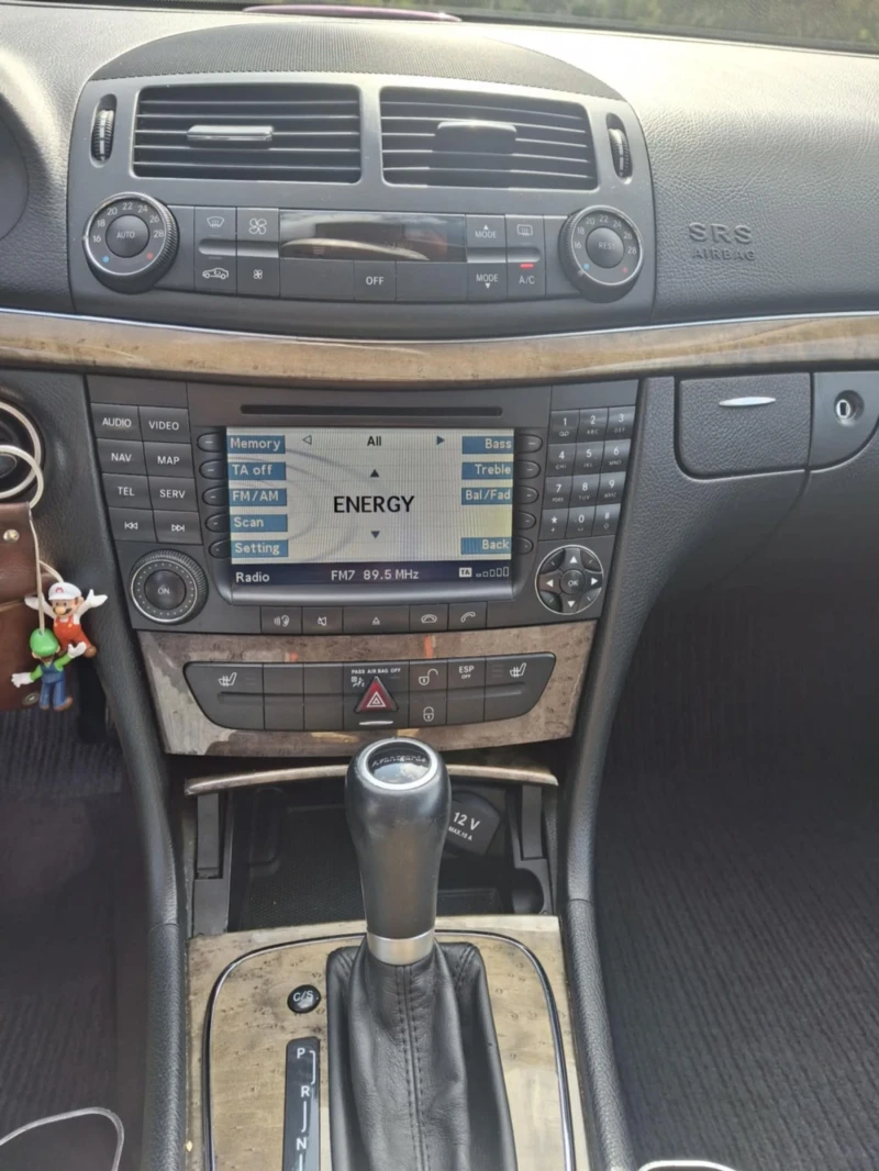 Mercedes-Benz E 320 E320 CDI, снимка 12 - Автомобили и джипове - 53493623