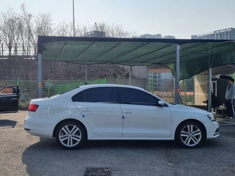 VW Jetta 2.0 Tdi Bluemotion Premium 6Th Generation | Mobile.bg � ����������� 4