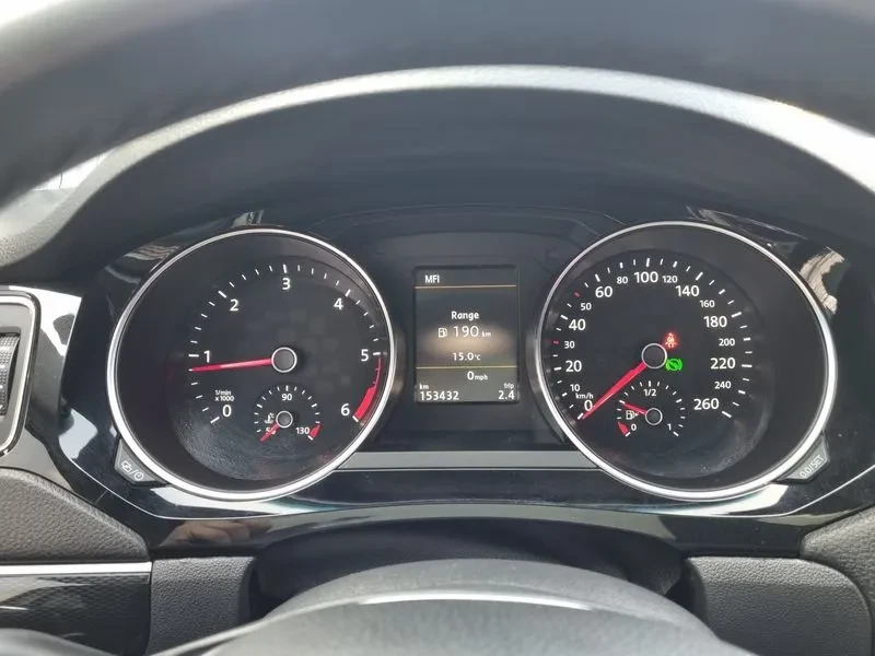 VW Jetta 2.0 Tdi Bluemotion Premium 6Th Generation | Mobile.bg � ����������� 9