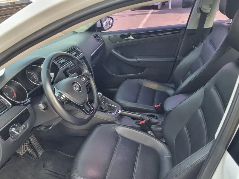 VW Jetta 2.0 Tdi Bluemotion Premium 6Th Generation | Mobile.bg � ����������� 8