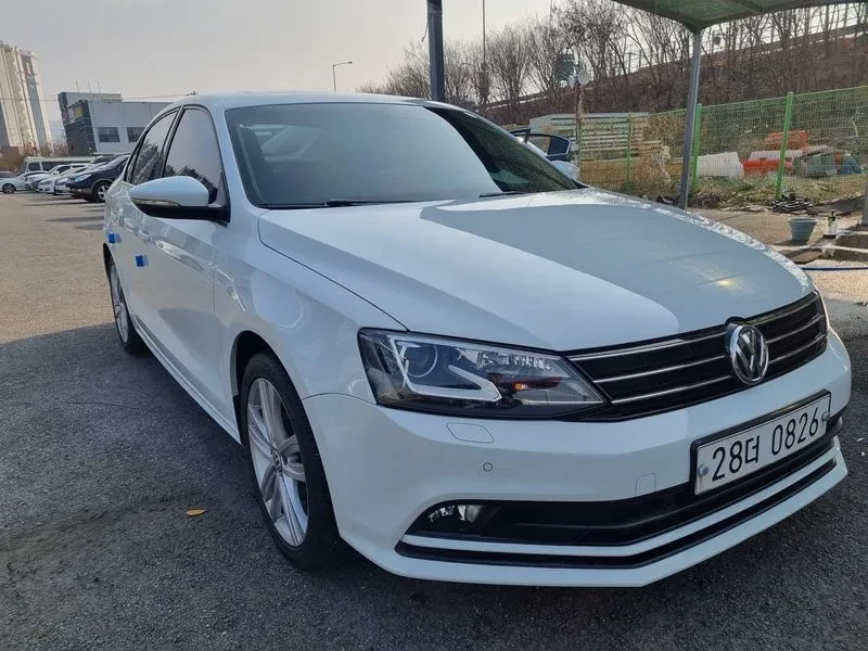 VW Jetta 2.0 Tdi Bluemotion Premium 6Th Generation | Mobile.bg � ����������� 3