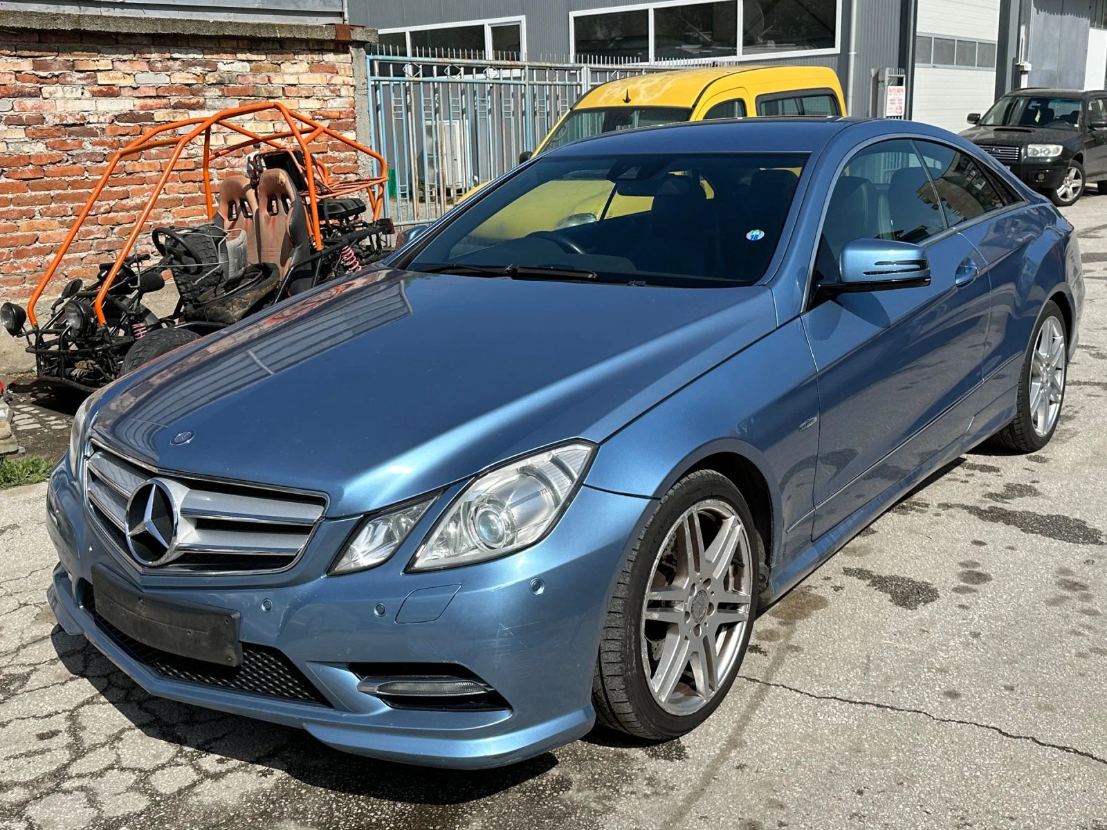 Mercedes-Benz E 350 AMG PACK - изображение 3