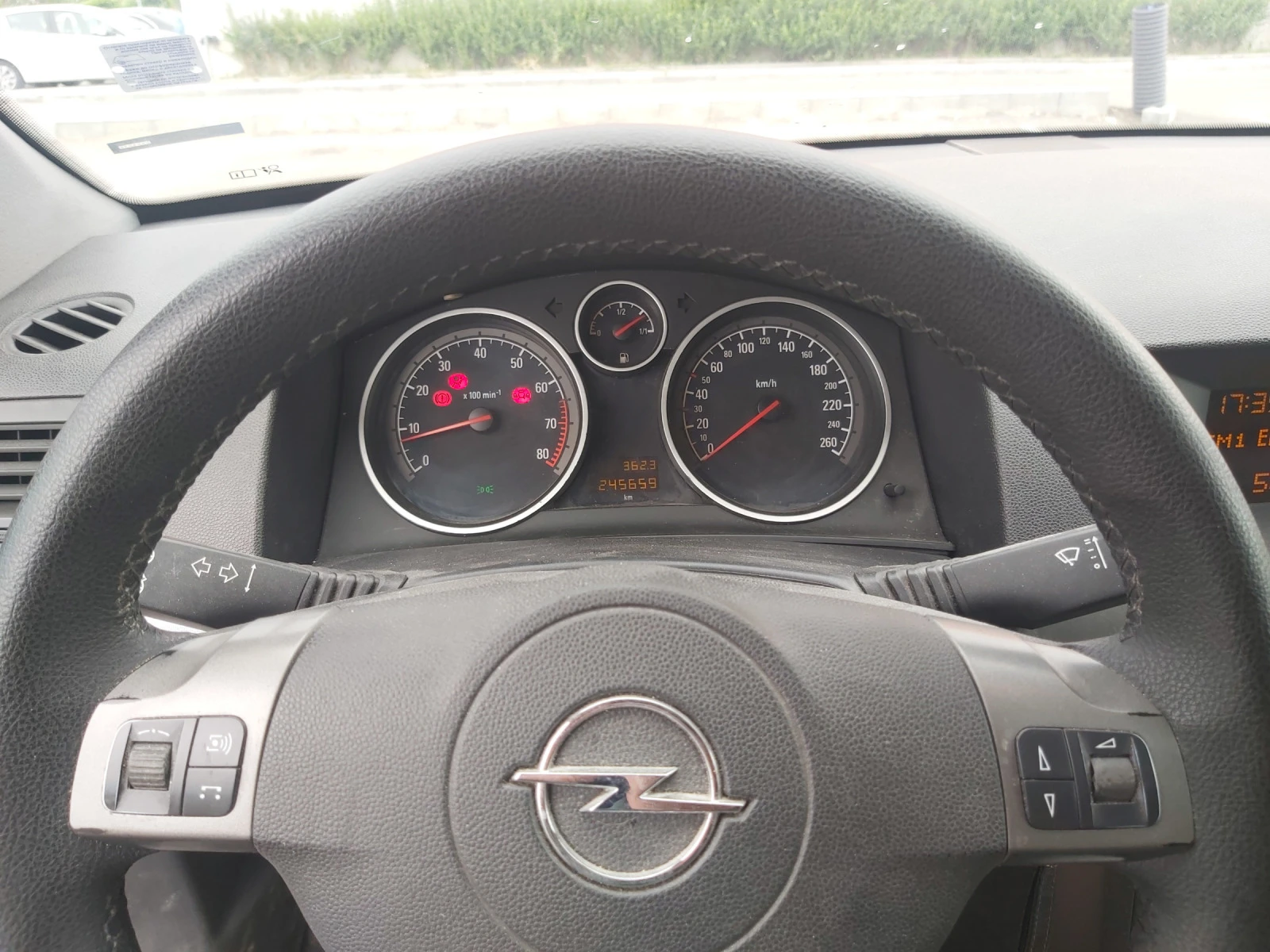 Opel Astra 1, 6 ecotech - изображение 6