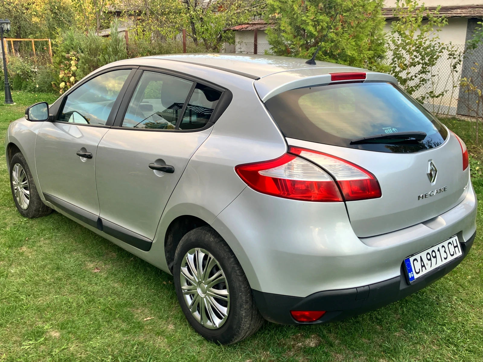 Renault Megane 1.5dci ProMobile климатик 2 кл  - изображение 4